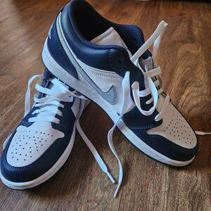 listing-status-banner